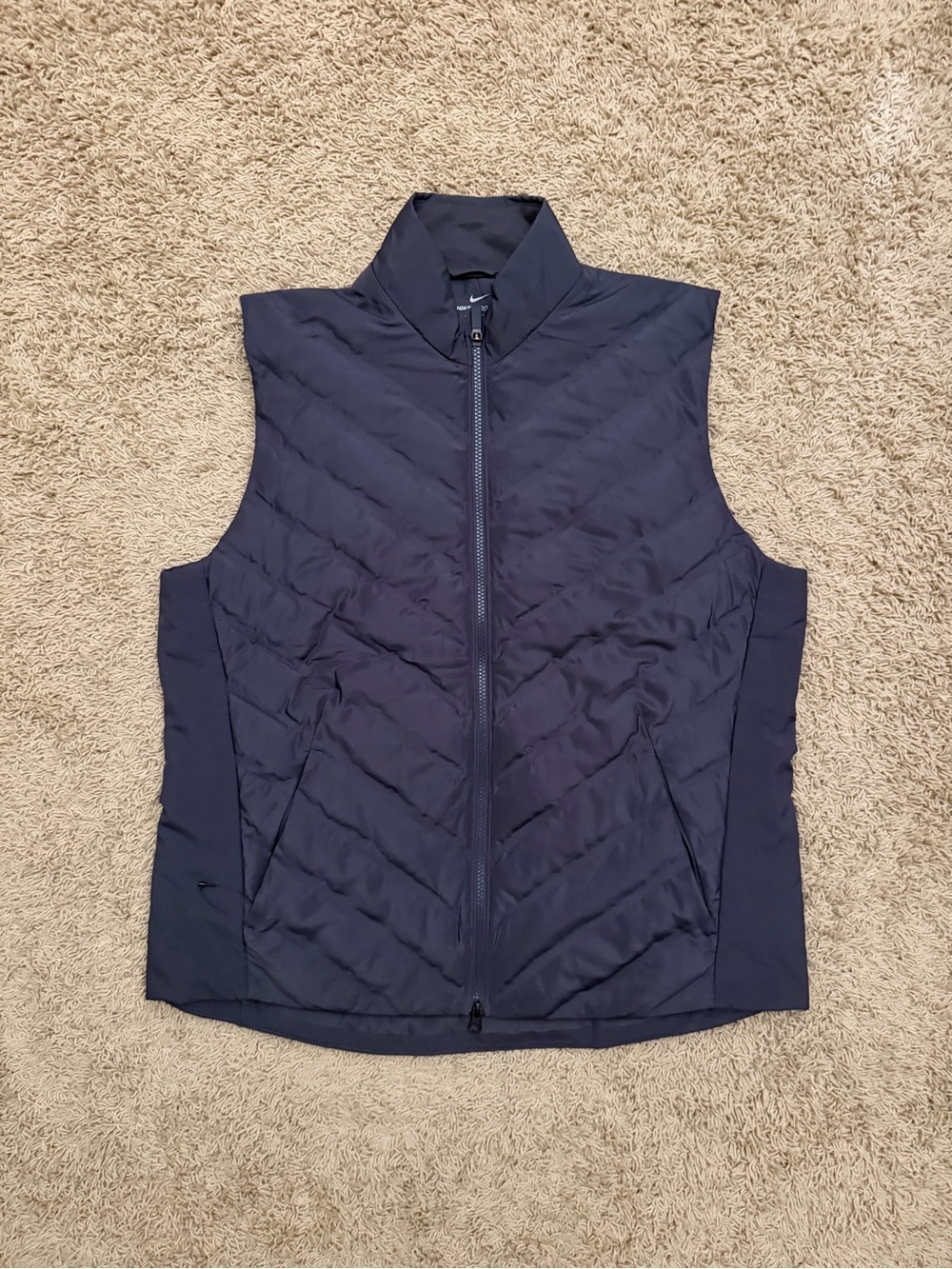 NWOT Nike Aeroloft Women’s Running Golf Vest Size Extra Large XL Purple